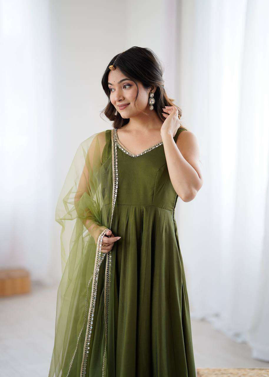 Womens Pure Romansilk Chanderi Anarkali Kurti with Pant & Dupatta Set - Image 7